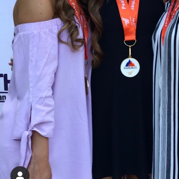 Side off the shoulder dress - Picture 1 of 3